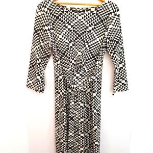 FEVER LONDON CITY Black and  White Dress Square and Triangle Pattern Siz…
